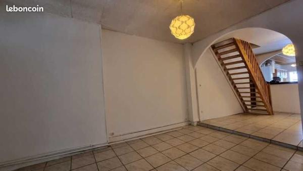 Maison dans Montcy-Notre-Dame