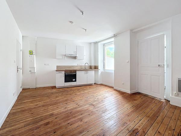 Valence, avenue de l'Yser, T3 refait à neuf de 58,31m²