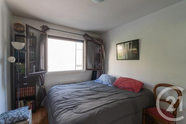 Appartement T4 à vendre  4 pièces - 84,89 m 2   FONTAINE  - 38