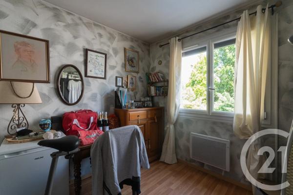 Appartement T4 à vendre  4 pièces - 84,89 m 2   FONTAINE  - 38