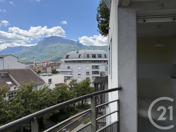 Appartement T4 à vendre  4 pièces - 84,89 m 2   FONTAINE  - 38
