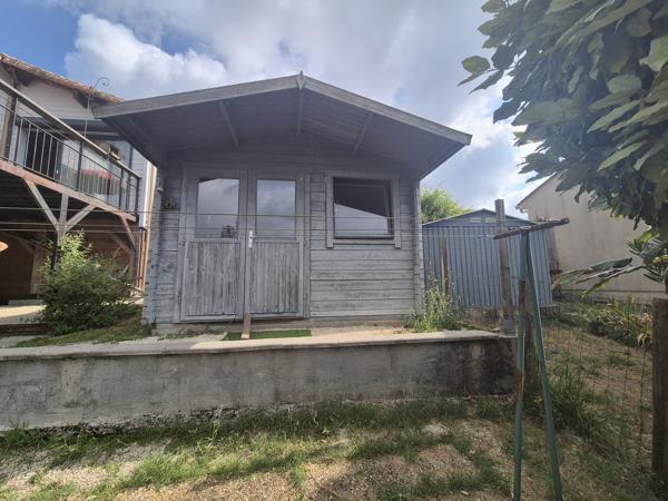 Maison contemporaine 130 m² - St Astier - secteur privilégié - 4 chambres - arboré -