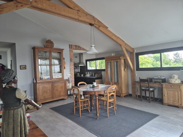 Maison contemporaine 130 m² - St Astier - secteur privilégié - 4 chambres - arboré -