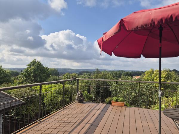 Maison contemporaine 130 m² - St Astier - secteur privilégié - 4 chambres - arboré -