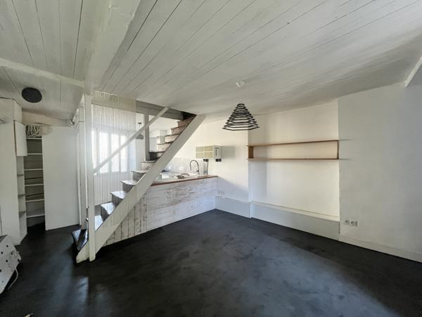 Maison de village 75m² - jardin et dépendances
