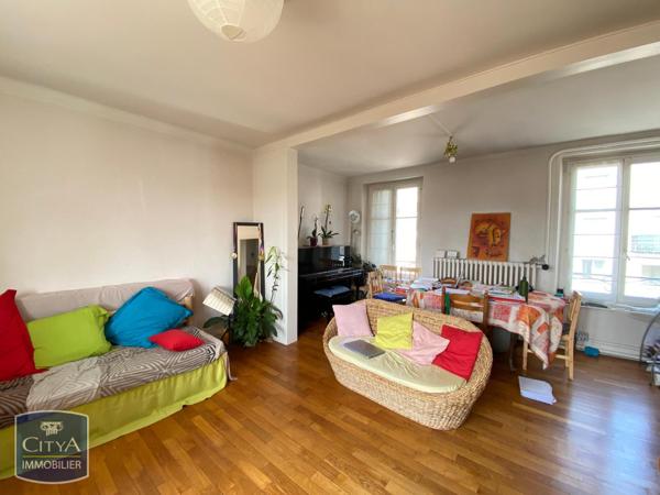 Appartement à louer 4 pièces 93.85m²