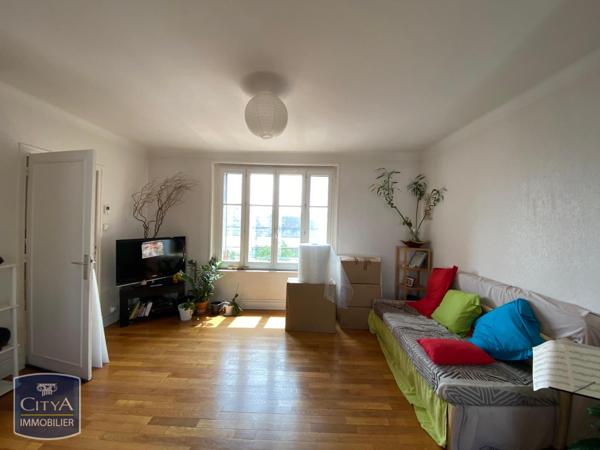 Appartement à louer 4 pièces 93.85m²