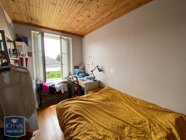 Appartement à louer 4 pièces 93.85m²