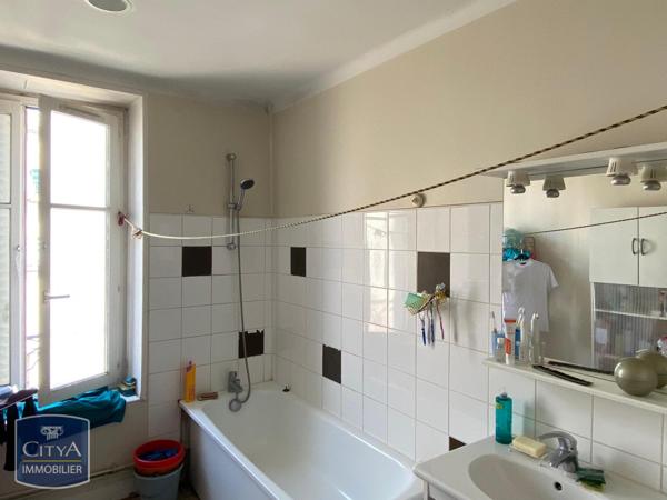 Appartement à louer 4 pièces 93.85m²