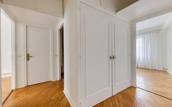 Appartement à vendre    3 pièces • 59,80 m2 Roissy-en-Brie