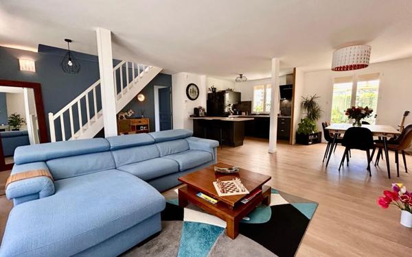 Maison à vendre    6 pièces •  Mennecy