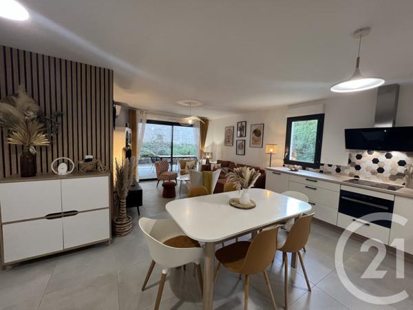 Appartement F3 à vendre  3 pièces - 71,04 m2 COGOLIN - 83