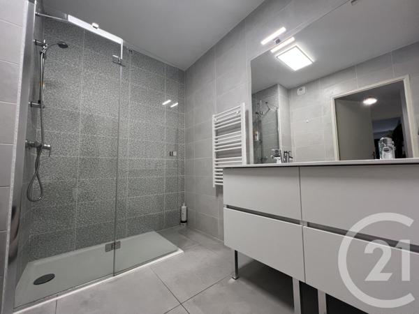 Appartement F3 à vendre  3 pièces - 71,04 m2 COGOLIN - 83