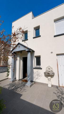 Secteur Privilégié pour cette belle maison de 205 m2 avec terrain et vaste sous-sol