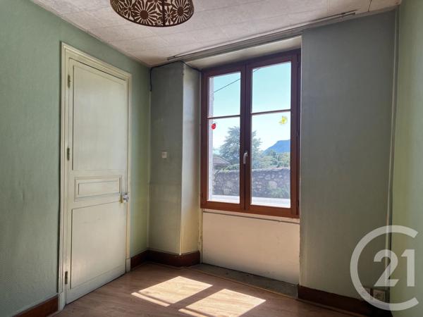 Maison à vendre  4 pièces - 96,70 m 2   LES MARCHES  - 73