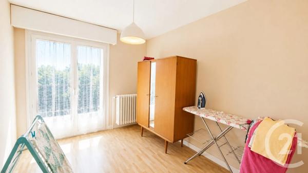 Appartement F4 à vendre  4 pièces - 67,67 m 2   LA ROCHETTE  - 73