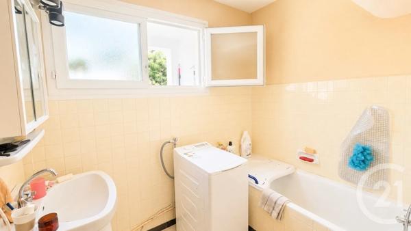 Appartement F4 à vendre  4 pièces - 67,67 m 2   LA ROCHETTE  - 73