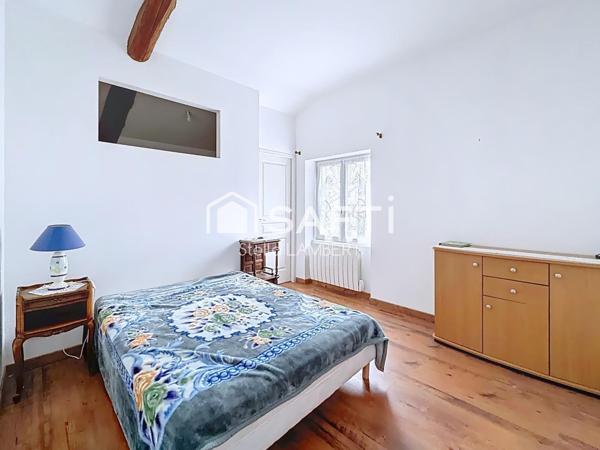 Superbe propriété familiale avec dépendances, terrain divisible et nombreuses possibilités