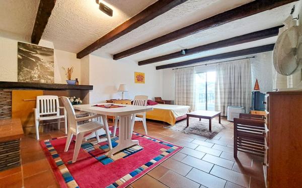 Maison à vendre    9 pièces • 234 m2 Vallauris