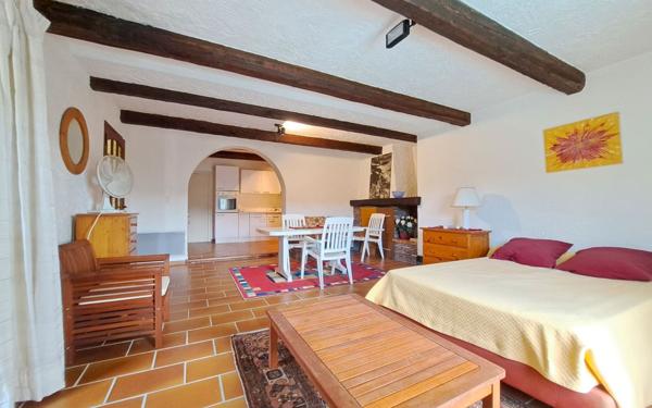 Maison à vendre    9 pièces • 234 m2 Vallauris