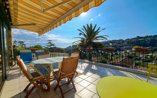 Maison à vendre    9 pièces • 234 m2 Vallauris