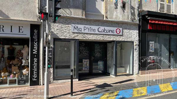 Immeuble 6 pièce(s) 214 m2 ,