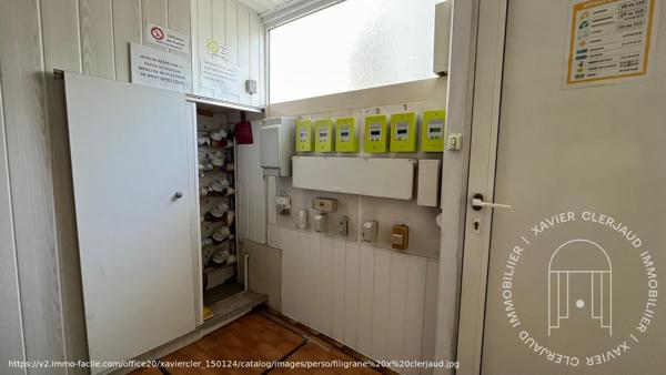 Immeuble 6 pièce(s) 214 m2 ,