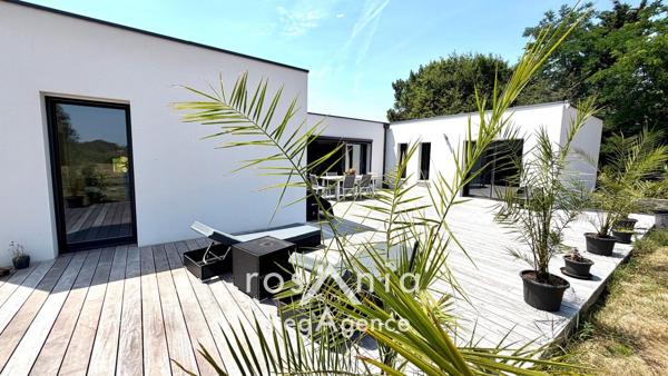 Maison à TALMONT-SAINT-HILAIRE, 85440 - 6 pièces 245m²