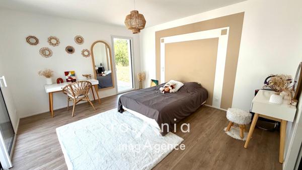Maison à TALMONT-SAINT-HILAIRE, 85440 - 6 pièces 245m²