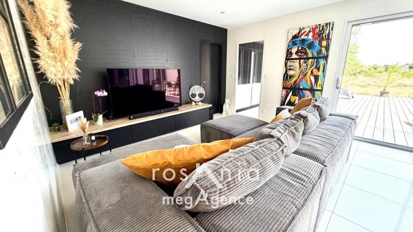 Maison à TALMONT-SAINT-HILAIRE, 85440 - 6 pièces 245m²