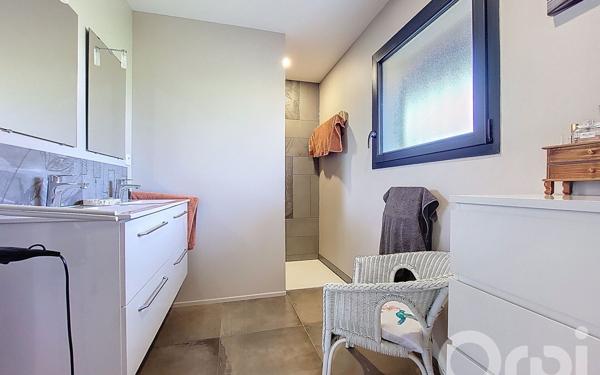 Maison à vendre    6 pièces •  Canohès