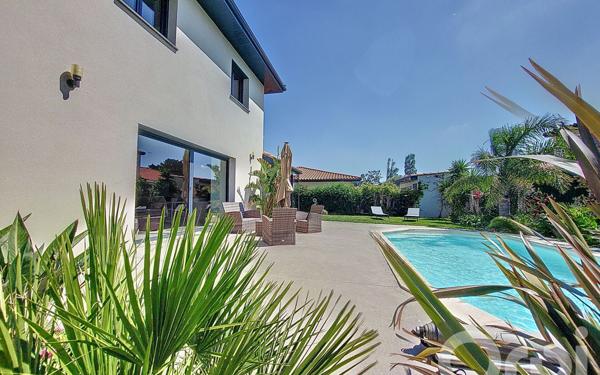 Maison à vendre    6 pièces •  Canohès