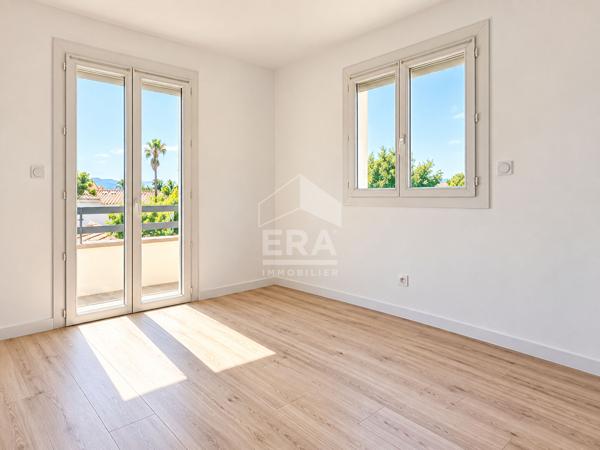 À vendre à Canet-en-Roussillon : Appartement 4 pièces en dernier étage avec garage et parking.