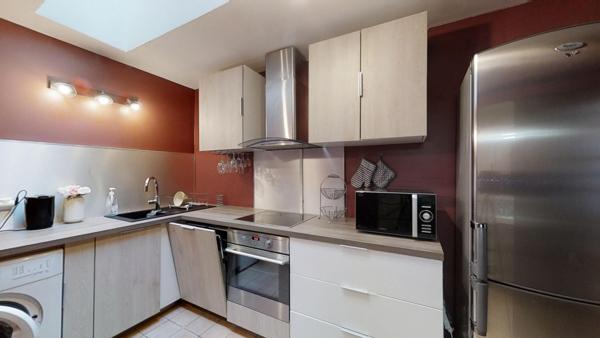 Loft-Atelier comme une petite maison, au Square des Batignolles