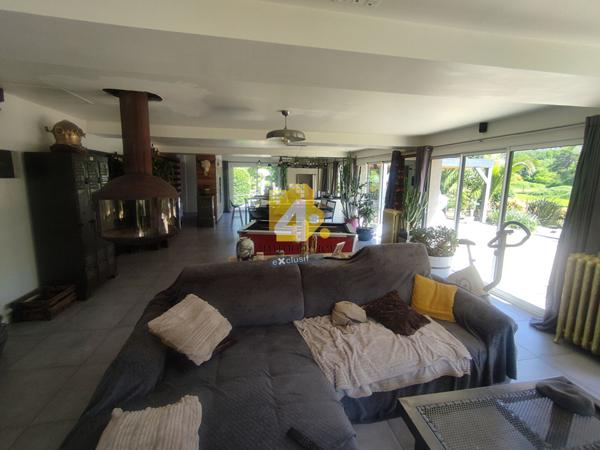 Maison - 5 pièces - 183 m²