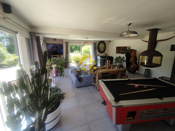 Maison - 5 pièces - 183 m²