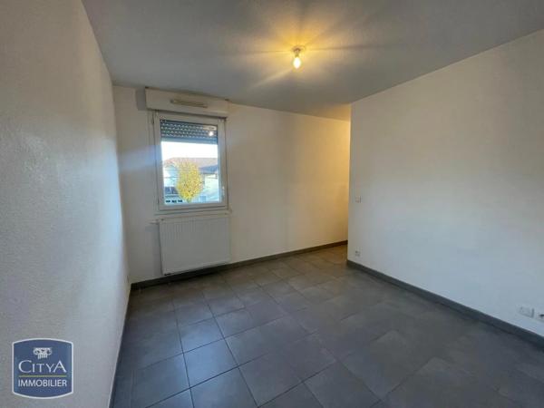 Appartement à louer 4 pièces 80.36m² Pau (64000)
