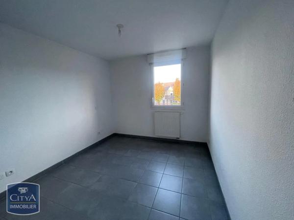 Appartement à louer 4 pièces 80.36m² Pau (64000)