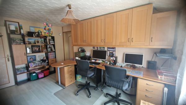 Maison à vendre à Combs-la-Ville - 4 chambres - 360 000 