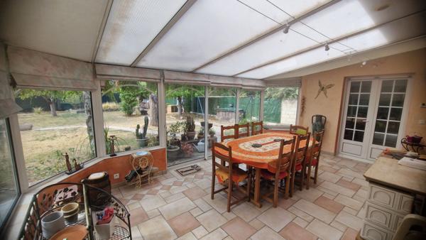 Maison à vendre à Combs-la-Ville - 4 chambres - 360 000 