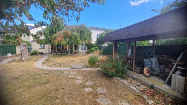 Maison à vendre à Combs-la-Ville - 4 chambres - 360 000 