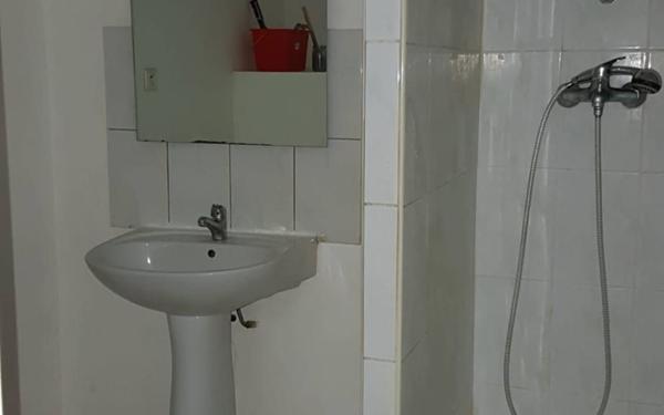 Maison à vendre    14 pièces •  Le Pontet