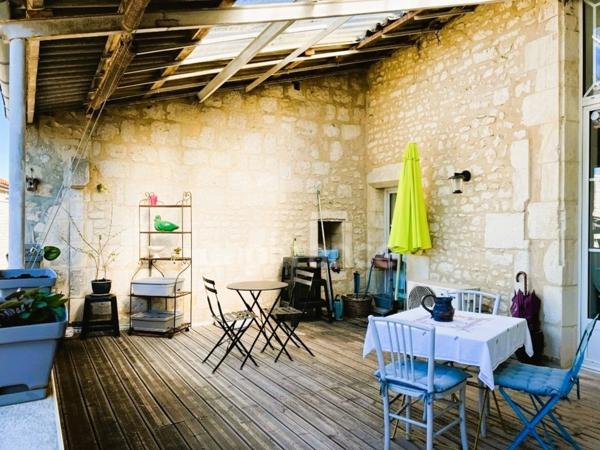 Immeuble de rapport mixte de 188 m² - Opportunité investisseur - Pons (17)