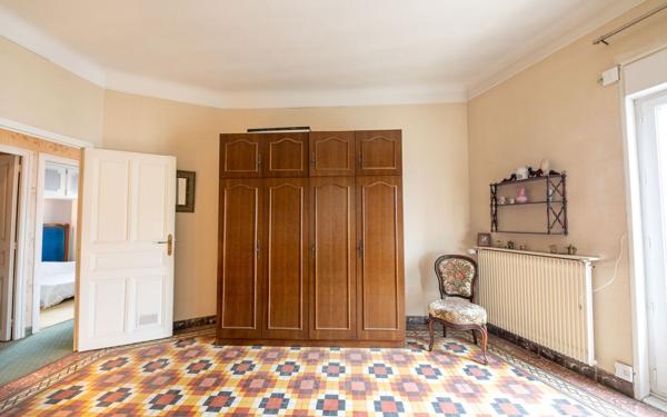 Maison à vendre    5 pièces •  Perpignan