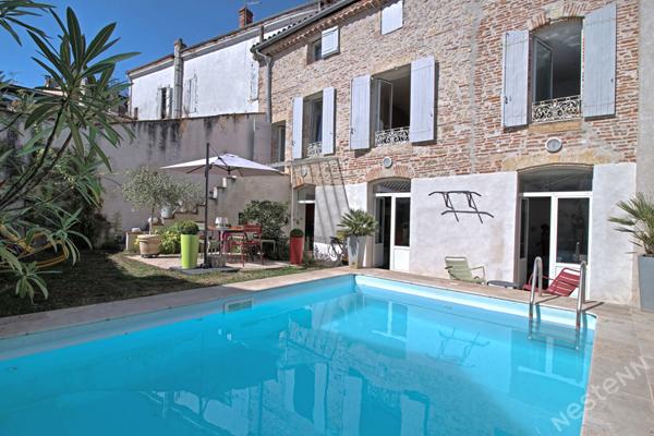 AGEN - Maison de caractère de 215 m² rénovée avec jardin, piscine et garage quartier CARNOT.