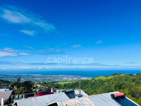 Maison à vendre 5 pièces LES MAKES (974)