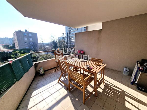 À vendre : Appartement spacieux de 5 pièces à Valence