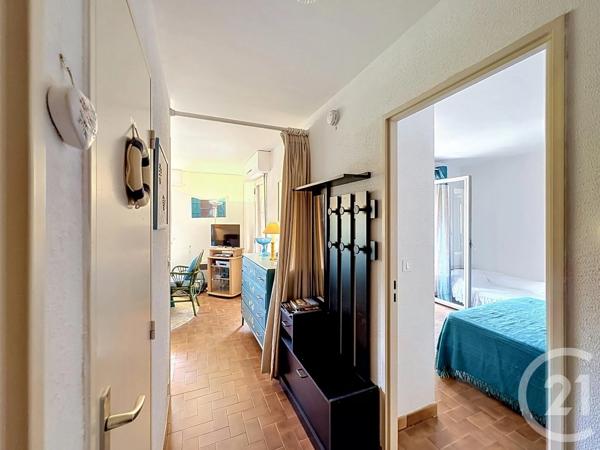 Appartement T2 à vendre  2 pièces - 40,75 m 2   CAVALAIRE SUR MER  - 83
