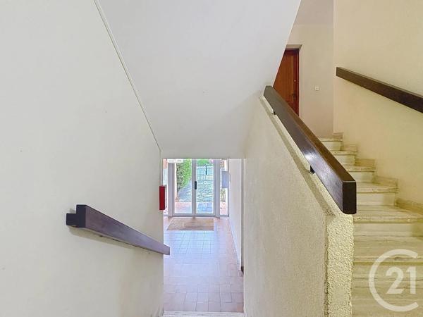 Appartement T2 à vendre  2 pièces - 40,75 m 2   CAVALAIRE SUR MER  - 83