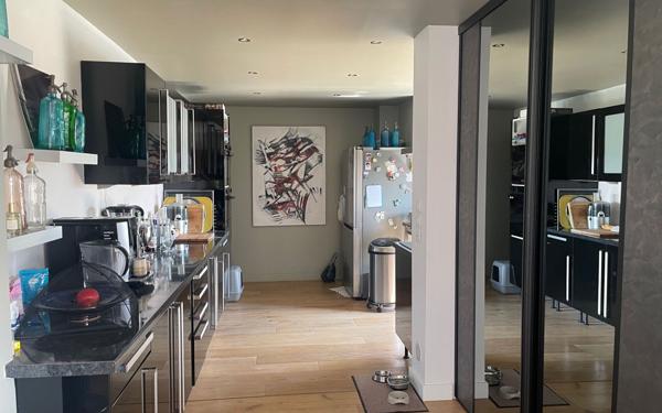 Appartement à vendre    4 pièces • 141,42 m2 Champigny-sur-Marne